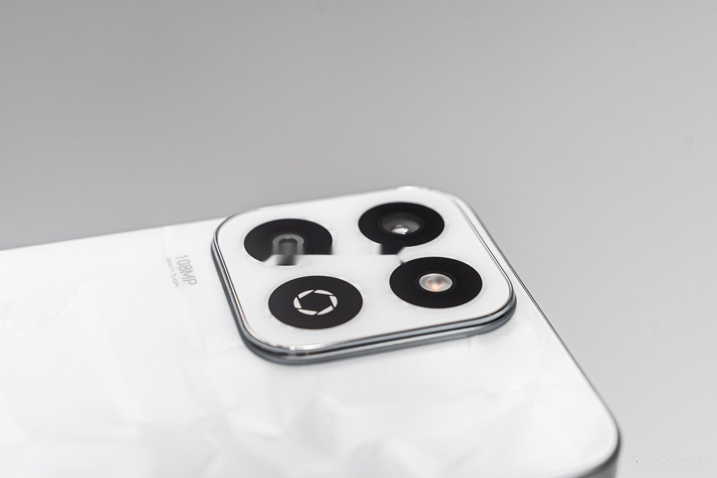 X7c 6GB/128GB (лунный белый)